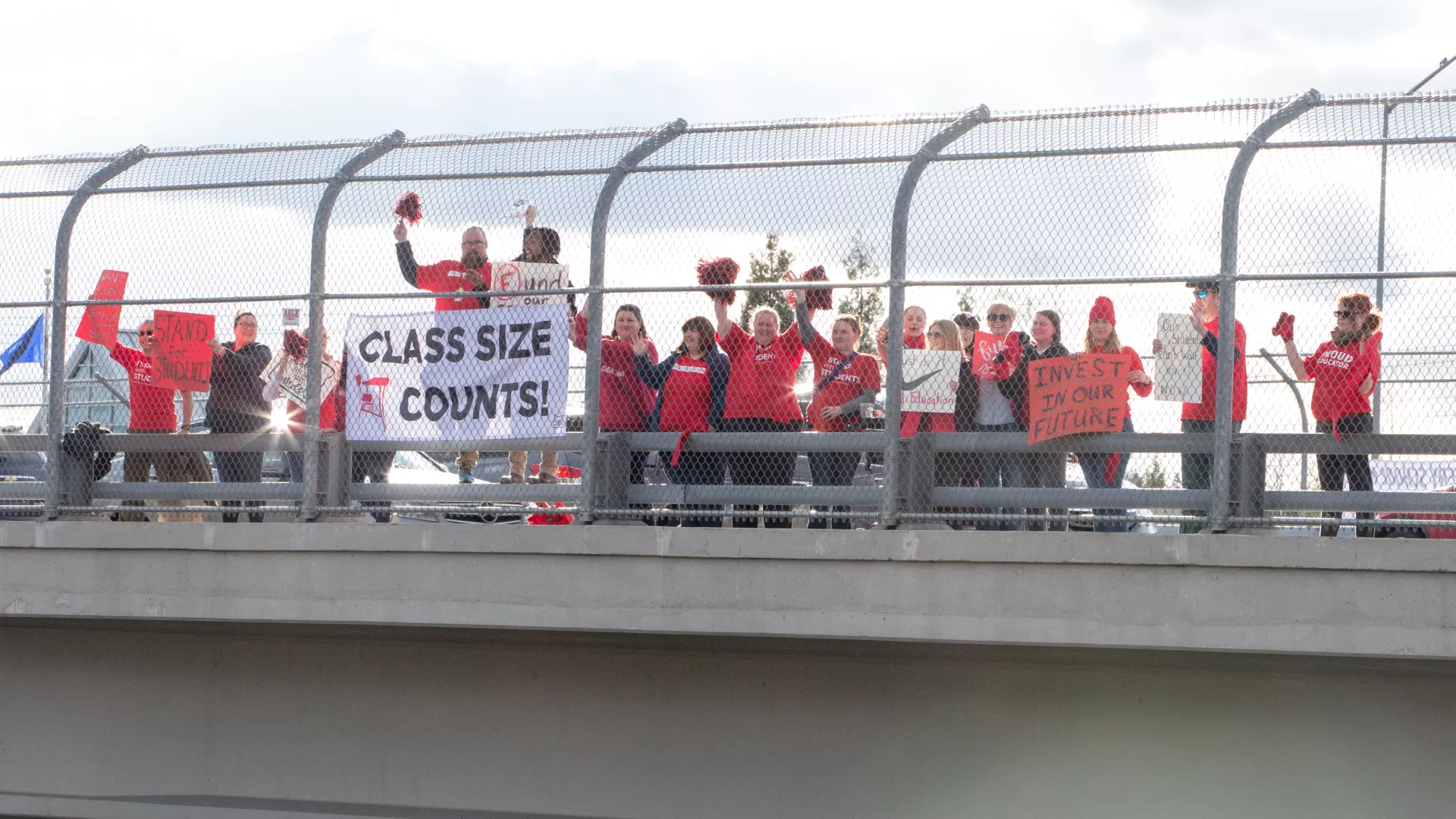 OEA Board rallies at an overpass
