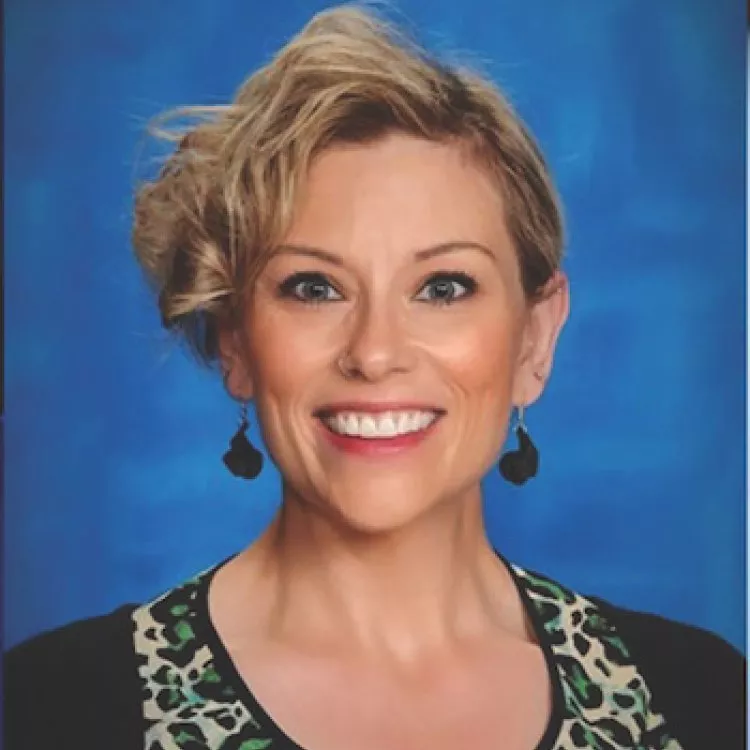 Headshot of Karen Lauritzen